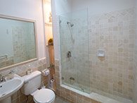 Guest ensuite bathroom